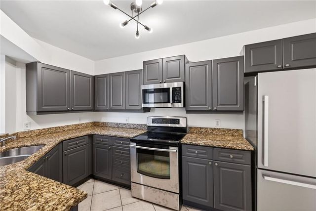 3334 Peachtree NE Road 905, Atlanta, GA 30326