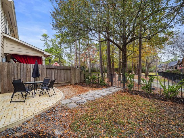 17814 Arapaho Hill Lane, Humble, TX 77346