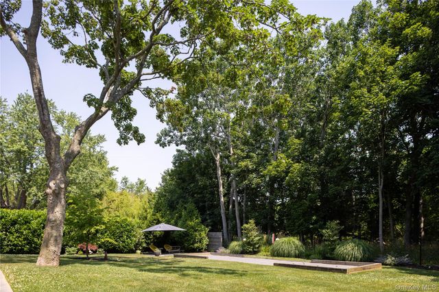 1050 Bayview Avenue, Southold, NY 11971