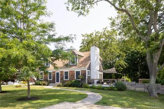1050 Bayview Avenue, Southold, NY 11971