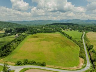 Mini Farm 3 TBD Coventry Drive, Brevard, NC 28712