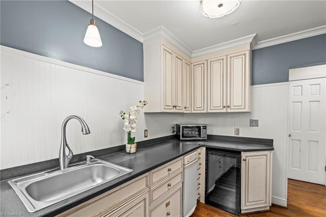 421 Gatewood Avenue, High Point, NC 27262