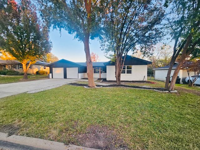 5000 Wyoming Trail, North Richland Hills, TX 76180