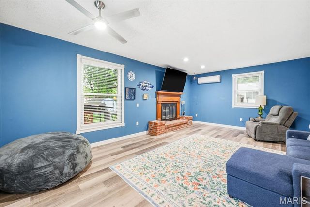 43 Kimberly Lane, St Peters, MO 63376