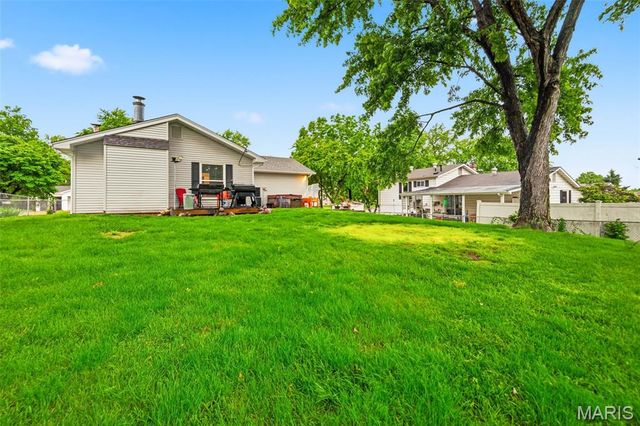 43 Kimberly Lane, St Peters, MO 63376