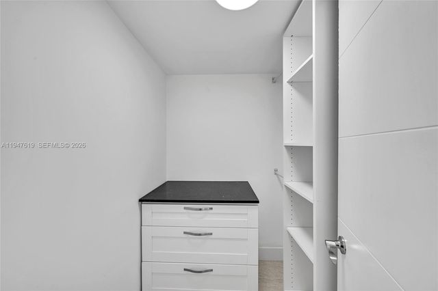 18041 Biscayne Blvd 1202, Aventura, FL 33160