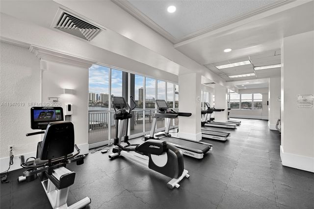 18041 Biscayne Blvd 1202, Aventura, FL 33160