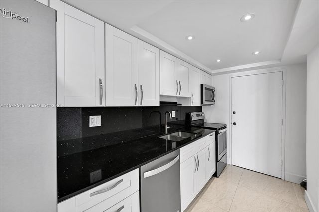 18041 Biscayne Blvd 1202, Aventura, FL 33160