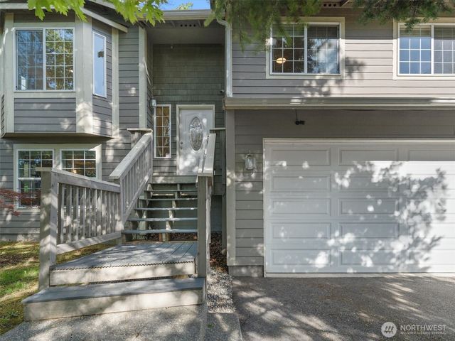 5062 23rd Avenue SW, Seattle, WA 98106