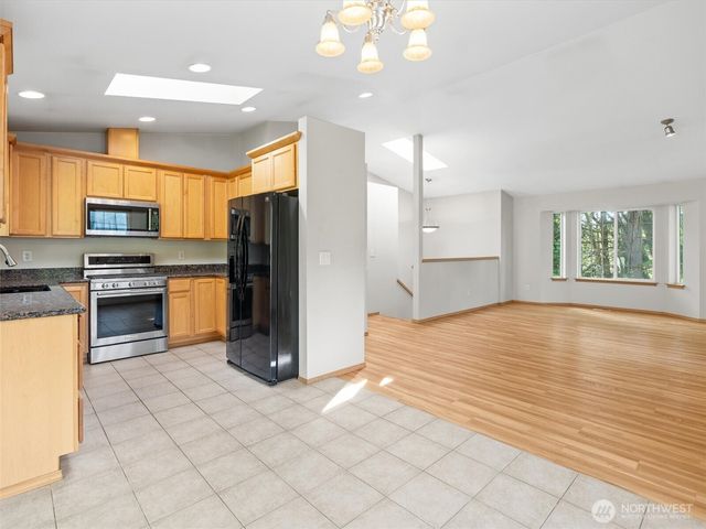 5062 23rd Avenue SW, Seattle, WA 98106