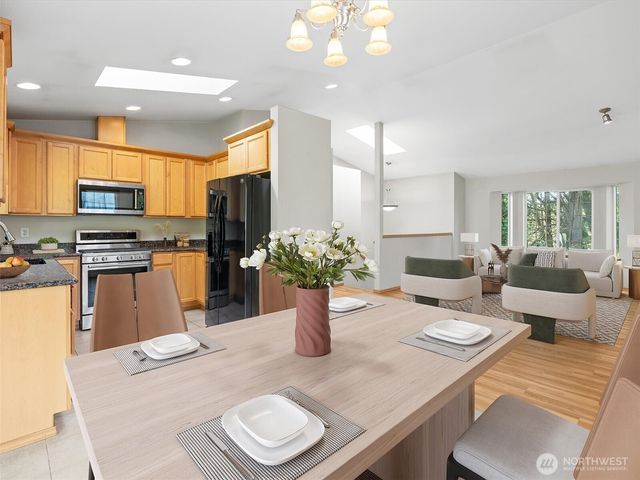 5062 23rd Avenue SW, Seattle, WA 98106