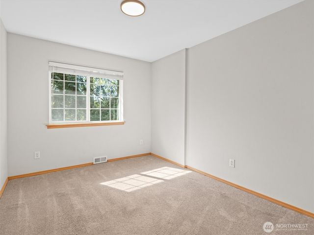 5062 23rd Avenue SW, Seattle, WA 98106