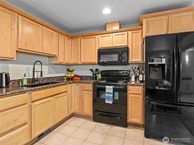 5062 23rd Avenue SW, Seattle, WA 98106