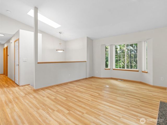 5062 23rd Avenue SW, Seattle, WA 98106