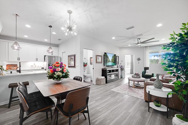 198 Pine Bluff Dr, St Augustine, FL 32092