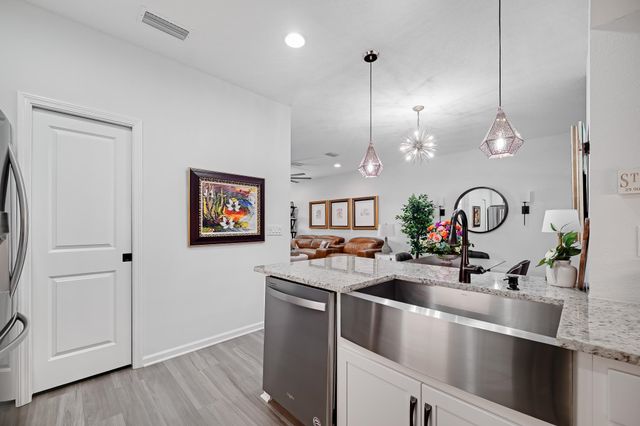 198 Pine Bluff Dr, St Augustine, FL 32092