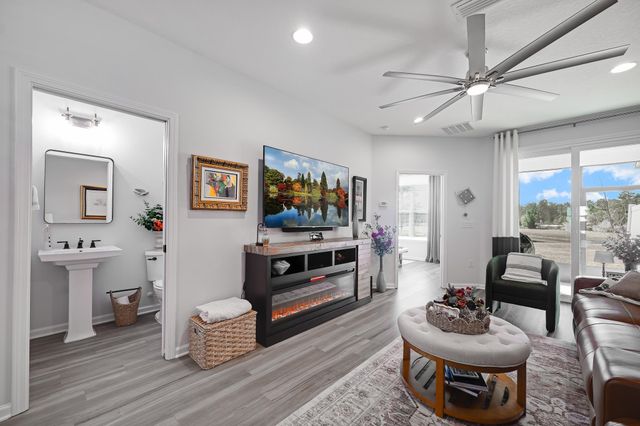 198 Pine Bluff Dr, St Augustine, FL 32092