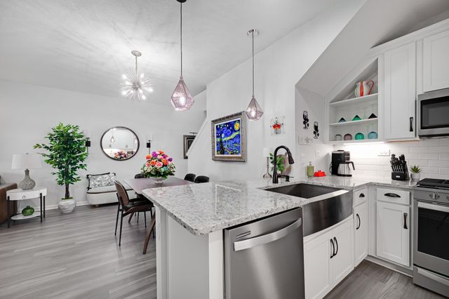 198 Pine Bluff Dr, St Augustine, FL 32092