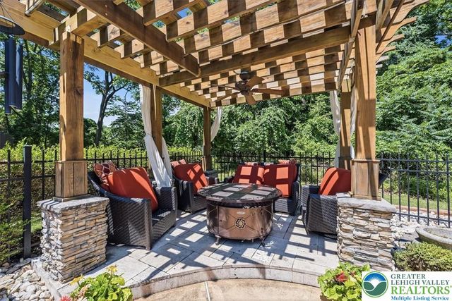 6470 Fawn Lane, Upper Saucon Twp, PA 18034