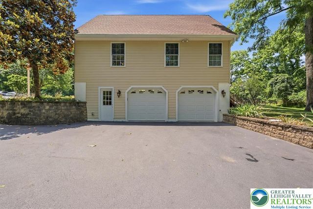 6470 Fawn Lane, Upper Saucon Twp, PA 18034