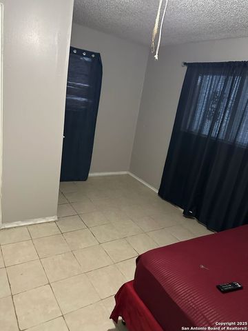 9718 Caney Creek, San Antonio, TX 78245