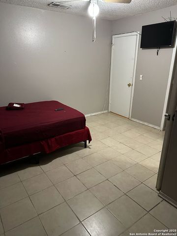 9718 Caney Creek, San Antonio, TX 78245