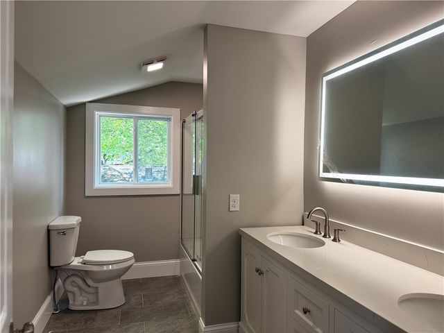 77 Ash Street, Lincoln, RI 02865