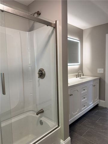 77 Ash Street, Lincoln, RI 02865