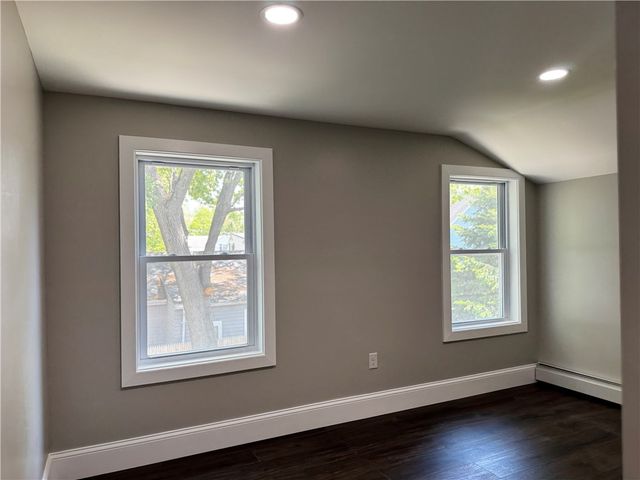77 Ash Street, Lincoln, RI 02865