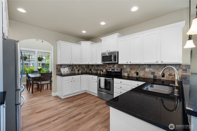 4132 90th Way SE, Olympia, WA 98501