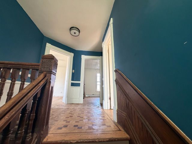 1211 S Carroll Avenue, Freeport, IL 61032