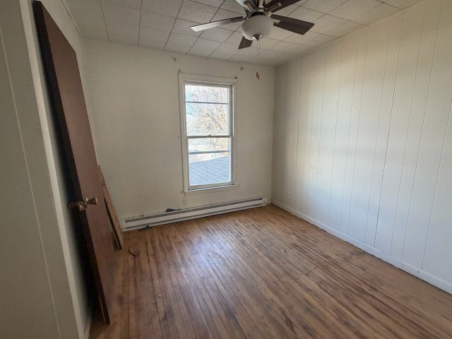 1211 S Carroll Avenue, Freeport, IL 61032