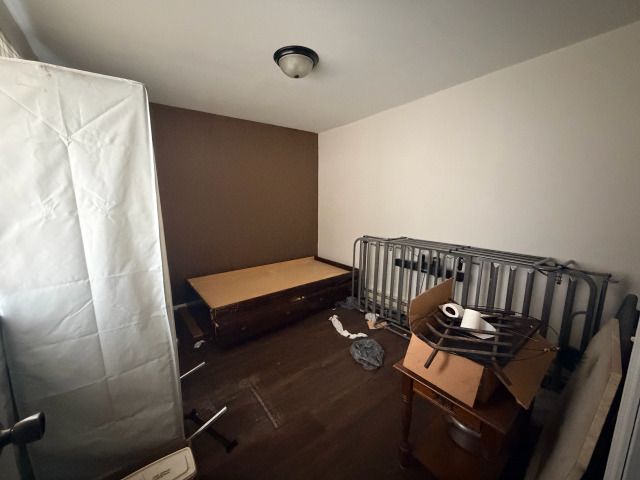 1211 S Carroll Avenue, Freeport, IL 61032