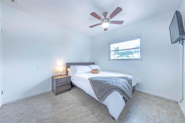 210 NE 40th St 212, Oakland Park, FL 33334