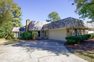 412 W Love Forty Drive W, Pinehurst, NC 28374