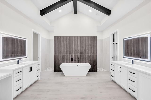 22420 Meadowhurst Circle W, Tomball, TX 77377