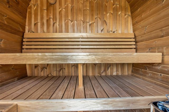 22420 Meadowhurst Circle W, Tomball, TX 77377