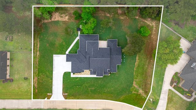 22420 Meadowhurst Circle W, Tomball, TX 77377