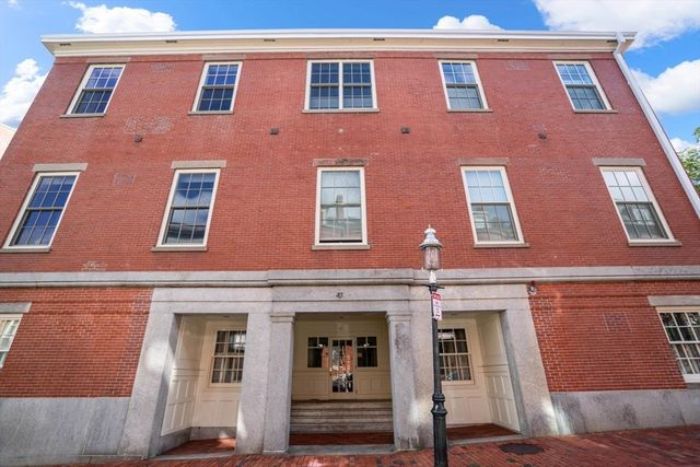 47 Harvard Street C201, Boston, MA 02129