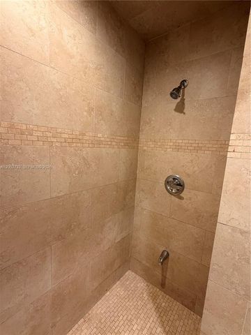 3011 N 74th Ave, Hollywood, FL 33024