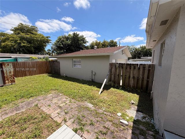 3011 N 74th Ave, Hollywood, FL 33024