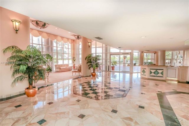 17275 COLLINS AV 312, Sunny Isles Beach, FL 33160