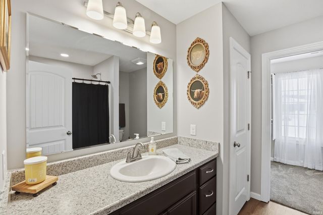 1910 Portland Cove, Huntertown, IN 46748