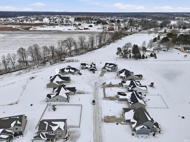 1910 Portland Cove, Huntertown, IN 46748