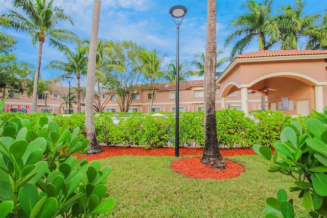 7854 Catalina Circle, Tamarac, FL 33321