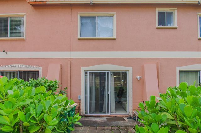 7854 Catalina Circle, Tamarac, FL 33321