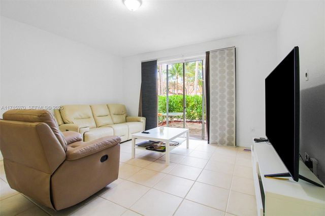 7854 Catalina Circle, Tamarac, FL 33321