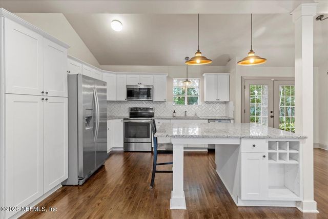 1273 LECHLADE Circle, Jacksonville, FL 32205