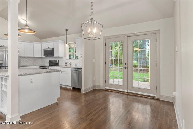 1273 LECHLADE Circle, Jacksonville, FL 32205