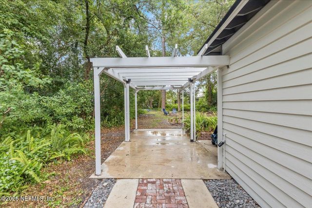 1273 LECHLADE Circle, Jacksonville, FL 32205